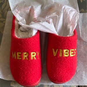 All Good Vibes Slipper Shoe Embroidered Gold Size 7 Size 8 Medium NEW + Fabulous